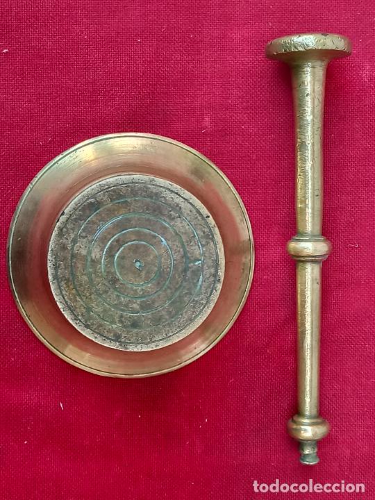Antig&uuml;edades: ALMIREZ O MORTERO ANTIGUO EN BRONCE, CON SU MANO. - Foto 3