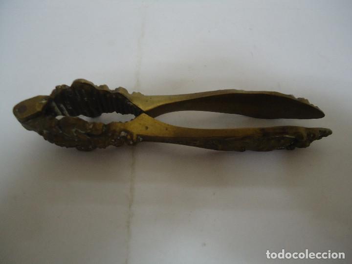 Antig&uuml;edades: ANTIGUO CASCANUECES EN BRONCE. --- 16 - Foto 1