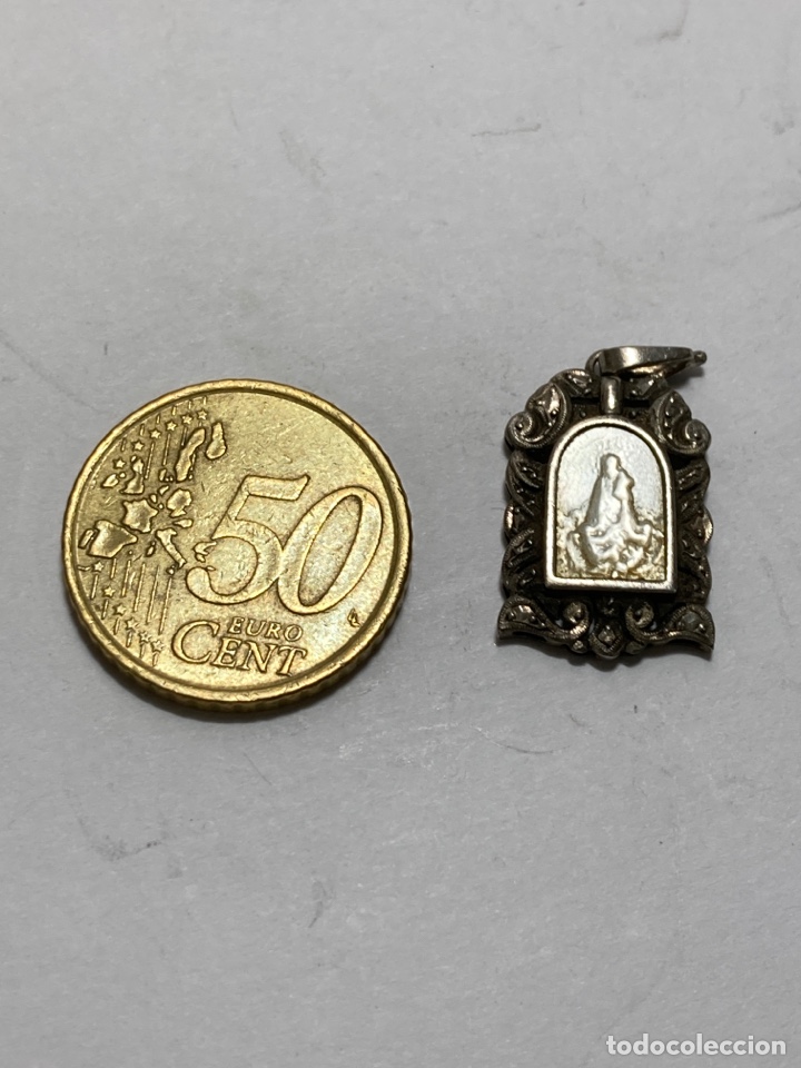Antig&uuml;edades: Medalla de plata Religiosa - Foto 2