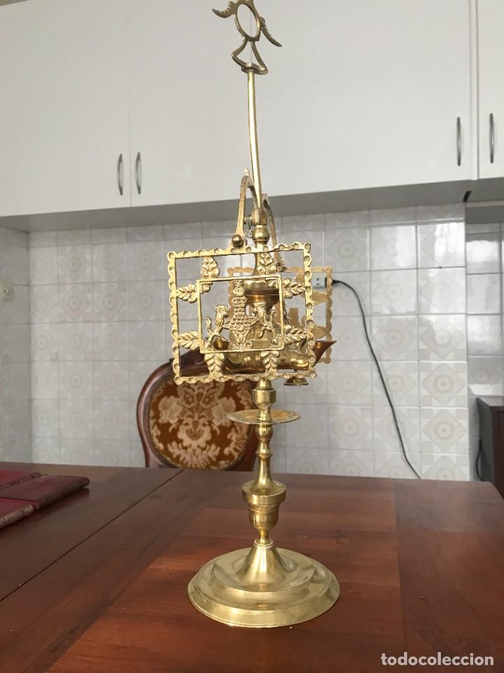 Antig&uuml;edades: Candil de aceite de cuatro mechas - Foto 3