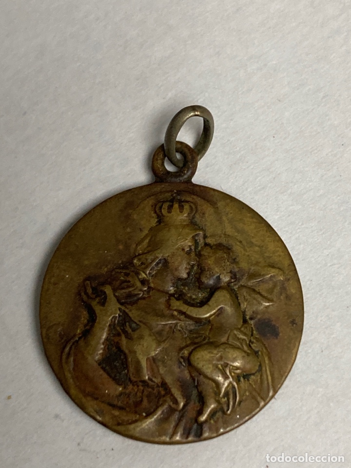 Antig&uuml;edades: Medalla laton antigua - Foto 1
