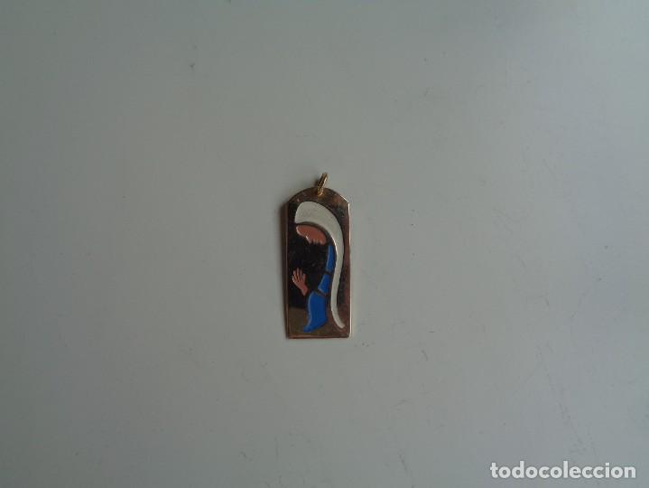 Antig&uuml;edades: ORIGINAL MEDALLA DE LA VIRGEN - Foto 2