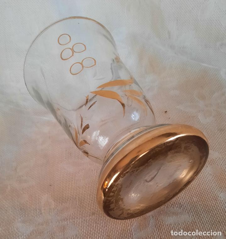 Antig&uuml;edades: FLORERO CRISTAL VINTAGE - DECORADO ORO. - Foto 2