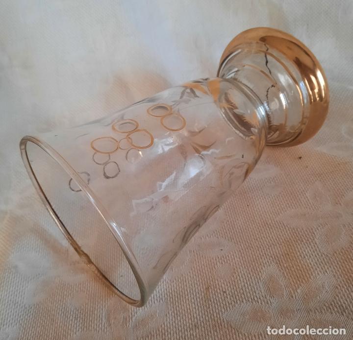 Antig&uuml;edades: FLORERO CRISTAL VINTAGE - DECORADO ORO. - Foto 3