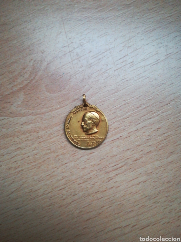 Antig&uuml;edades: Medalla Oficial del Centenario Lourdes 1958. - Foto 2