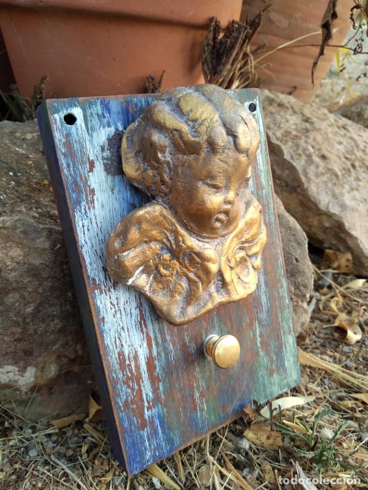 Antig&uuml;edades: perchero teka y ceramica - Foto 2