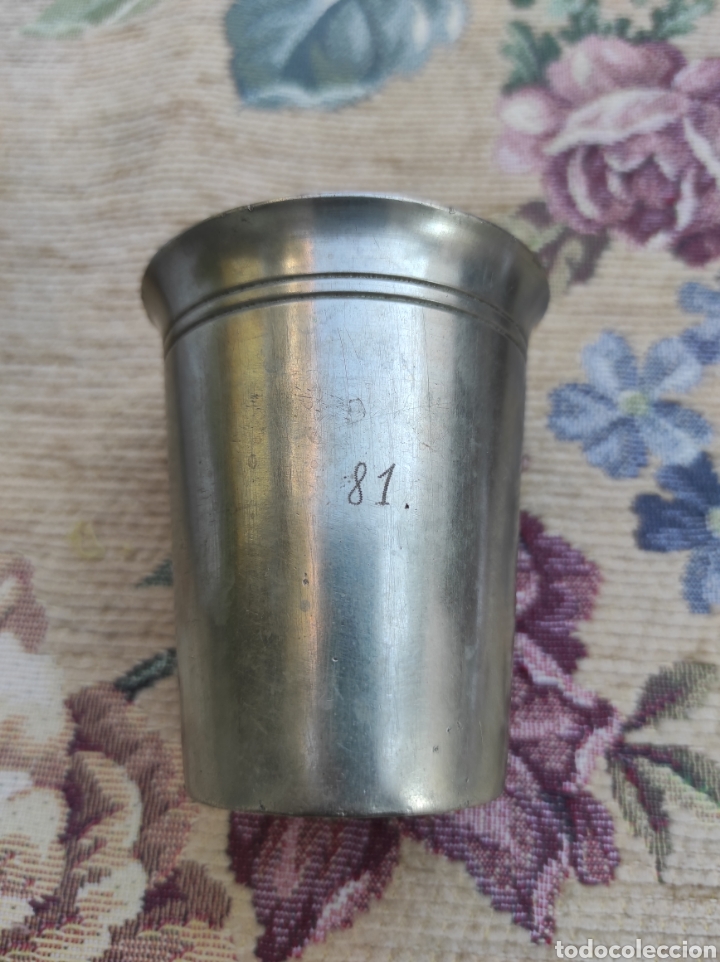 Antig&uuml;edades: Vaso en metal blanco MENESES - Foto 1