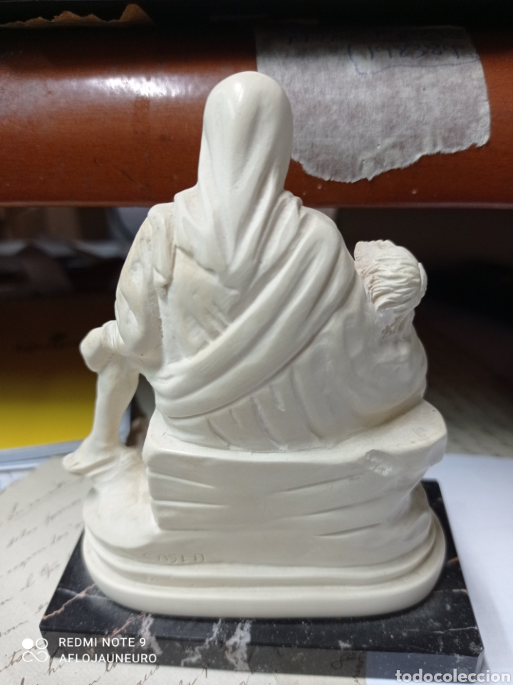 Antig&uuml;edades: Figura de la PIET&Aacute; firmada - Foto 2