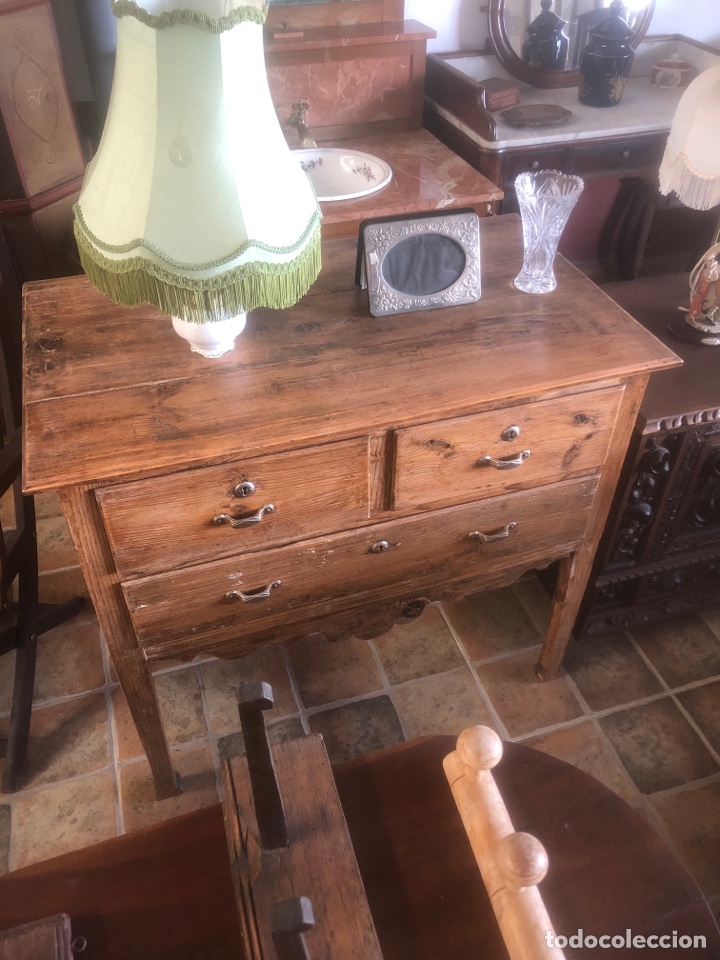 muy antigua mesa, comoda en madera natural rust - Compra venta en  todocoleccion