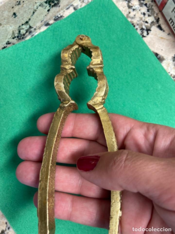 Antig&uuml;edades: Cascanueces de bronce - Foto 4