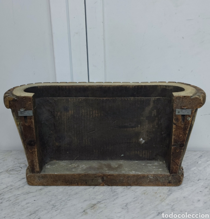 Antig&uuml;edades: Revistero de madera - Foto 2