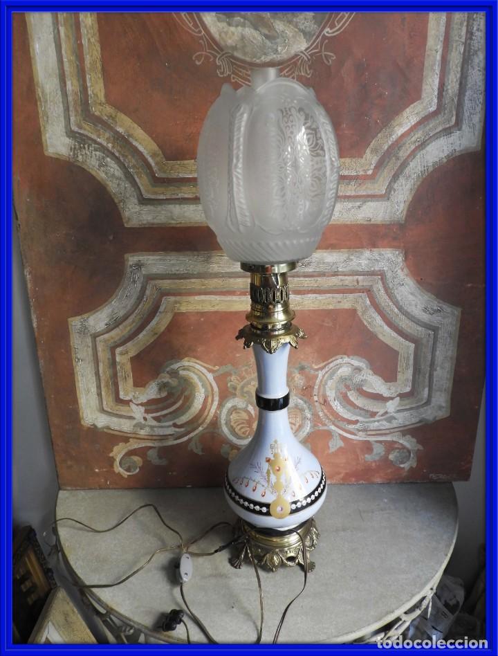 Antig&uuml;edades: QUINQUE ELECTRIFICADO DE PORCELANA Y BRONCE - Foto 1