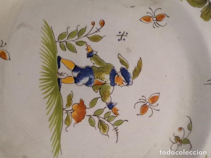 Antig&uuml;edades: PLATO DE CER&Aacute;MICA , ESTILO DE ALCORA - Foto 2