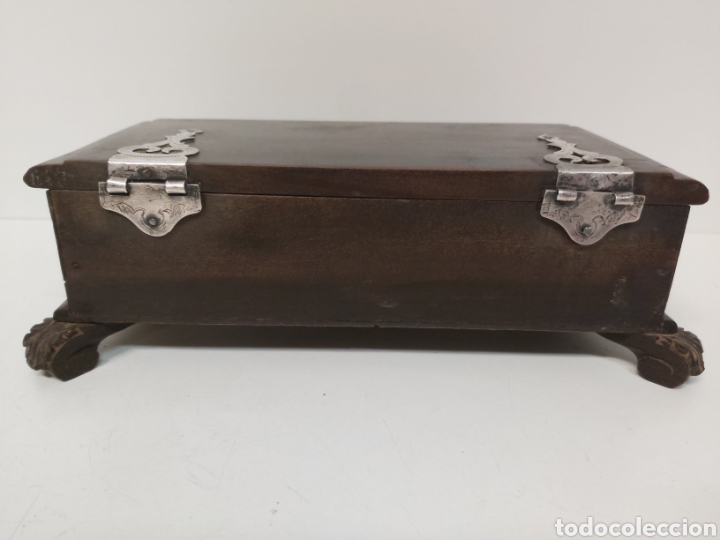 Antig&uuml;edades: Preciosa caja tallada en madera y plata - Foto 4