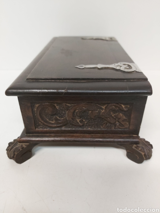 Antig&uuml;edades: Preciosa caja tallada en madera y plata - Foto 5