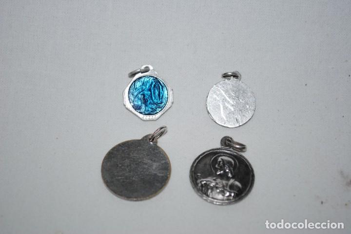 Antig&uuml;edades: LOTE DE 4 MEDALLAS RELIGIOSAS . - Foto 2