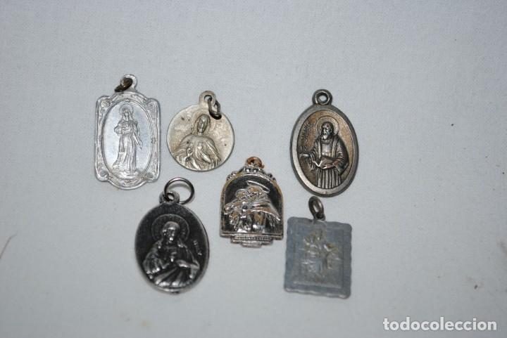 Antig&uuml;edades: LOTE DE MEDALLAS RELIGIOSAS , VARIADAS . - Foto 1