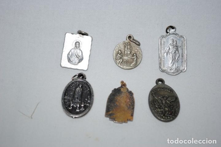 Antig&uuml;edades: LOTE DE MEDALLAS RELIGIOSAS , VARIADAS . - Foto 2