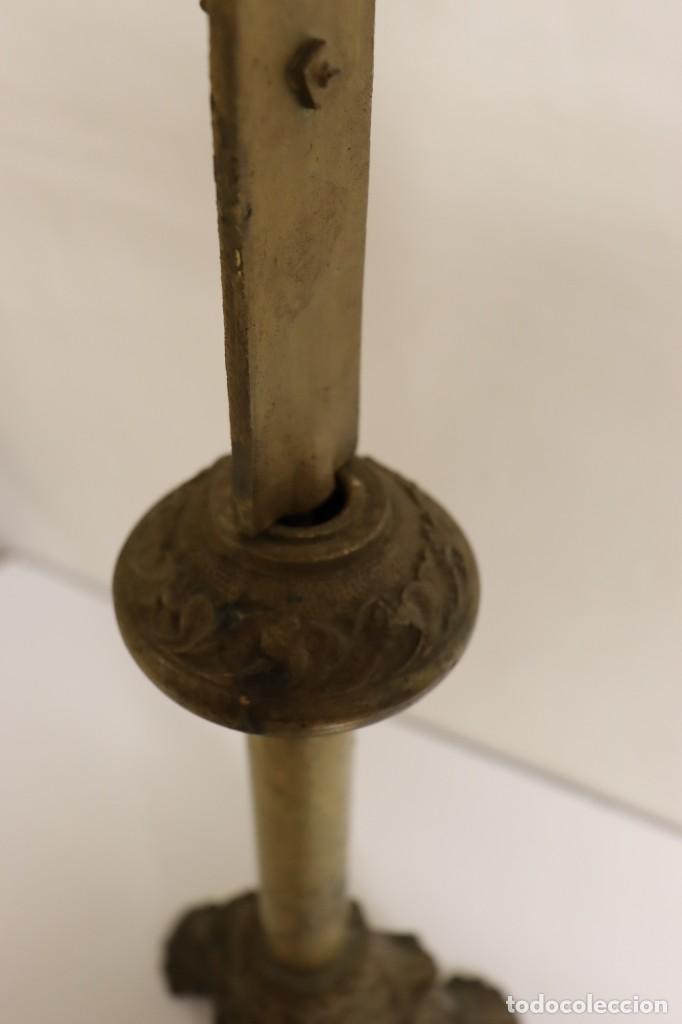 Antig&uuml;edades: Crucifijo de bronce - Foto 5