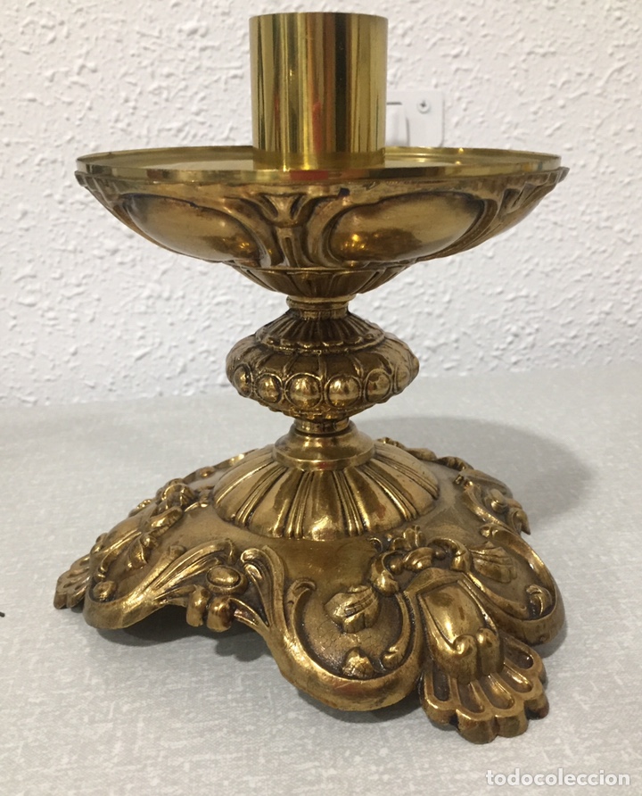 Antig&uuml;edades: Candelero de bronce - Foto 1