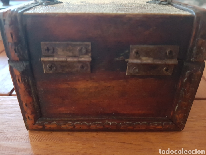 Antig&uuml;edades: Cajita de madera - Foto 2