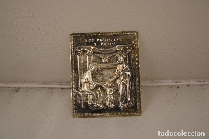 Antig&uuml;edades: chapa plata con los primeros pasos de jesus - Foto 3