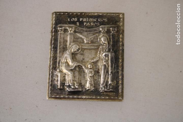 Antig&uuml;edades: chapa plata con los primeros pasos de jesus - Foto 4