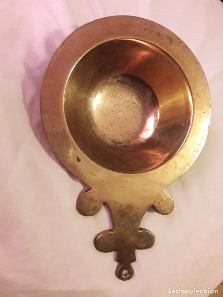 Antig&uuml;edades: Bella escudilla de bronce - Foto 2