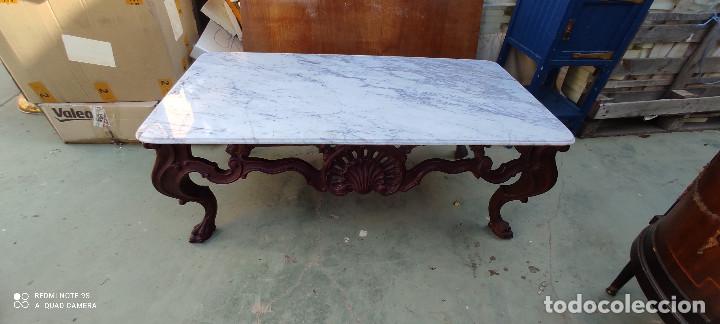 Antig&uuml;edades: mesa baja de madera y marmol - Foto 1