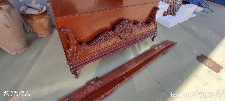 Antig&uuml;edades: cama de matrimonio de caoba - Foto 2
