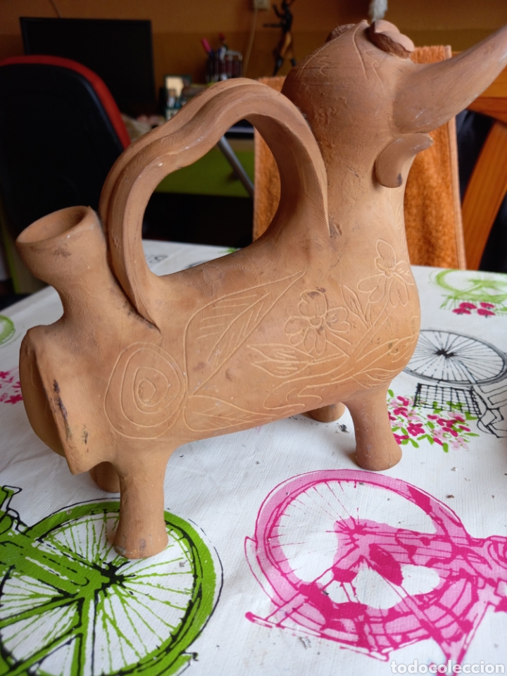 Antig&uuml;edades: BOTIJO TORO. CUENCA. FIRMADO EN LA BASE ,M.HERNANSANZ? - Foto 24