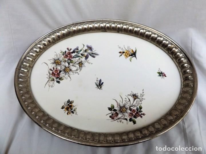 Antig&uuml;edades: bandeja de ceramica decorada - Foto 1