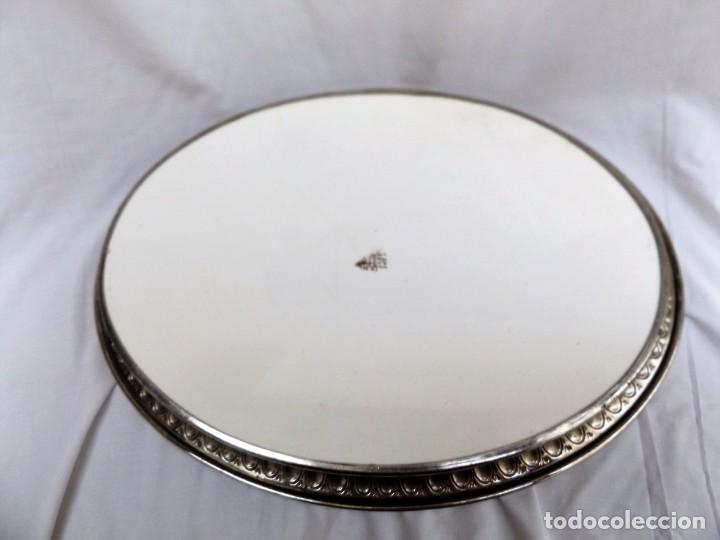 Antig&uuml;edades: bandeja de ceramica decorada - Foto 2