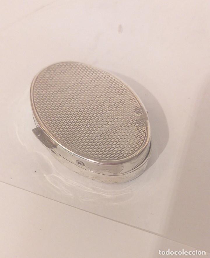 Antig&uuml;edades: pastillero de plata con marca - Foto 3