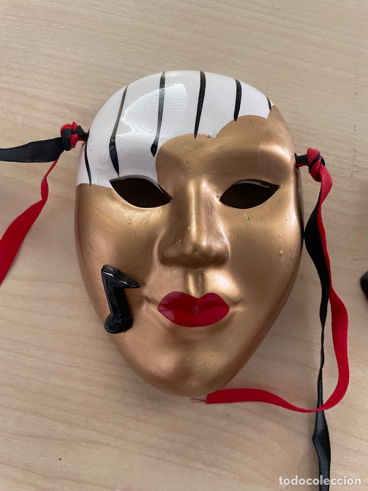 Antig&uuml;edades: LOTE DE M&Aacute;SCARAS DECORATIVAS - Foto 2
