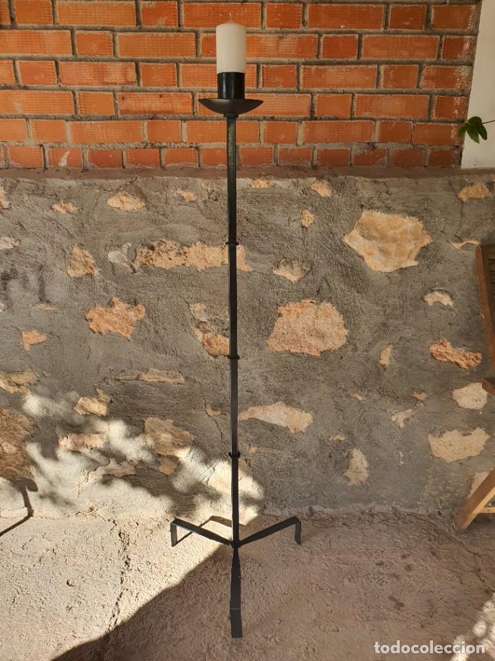 Antig&uuml;edades: CANDELABRO HIERRO 145 Cm. - Foto 1