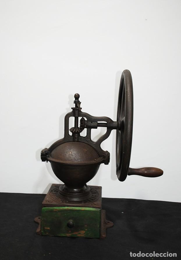 Antig&uuml;edades: MOLINILLO DE CAF&Eacute; PEUGEOT N&Uacute;MERO 3