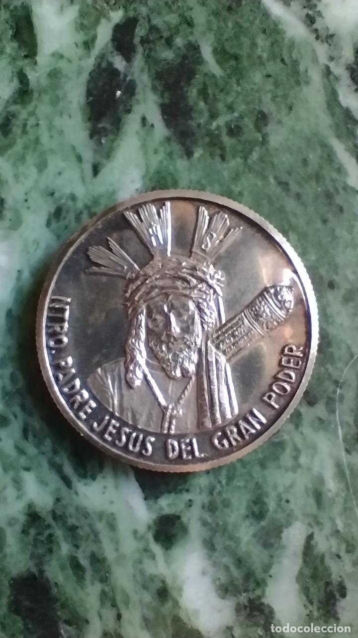 Antigüedades: Moneda conmemorativa plata 999 Nuestro Padre Jesús del Gran Poder - Foto 1 - 287548038