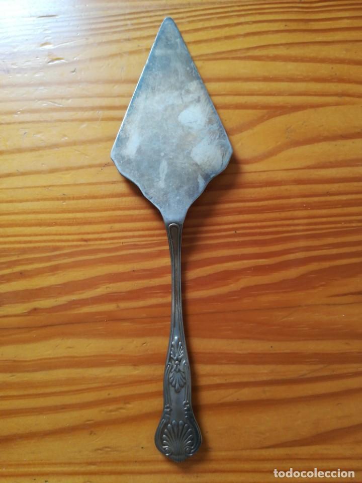 Antig&uuml;edades: Antigua esp&aacute;tula para postre - Foto 3