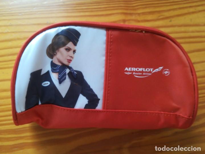Antig&uuml;edades: Bolsa de biaje con complementos marca rusa Aeroflot - Foto 1