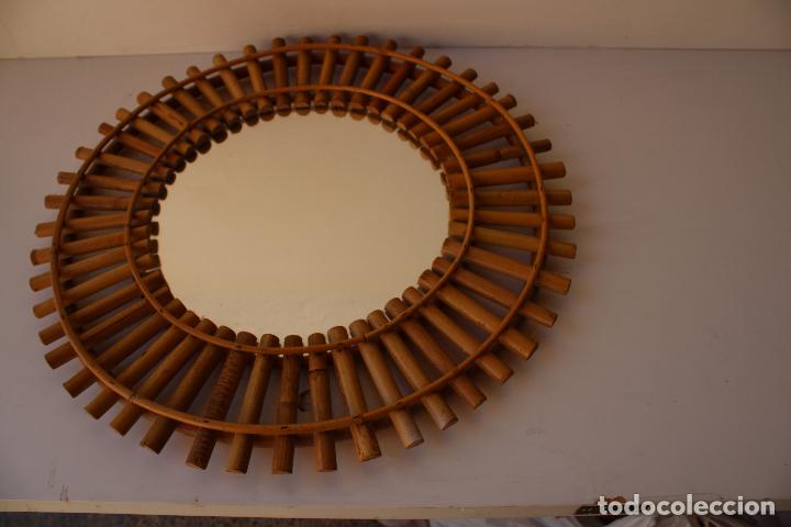 Antig&uuml;edades: espejo de sol de mimbre - Foto 2