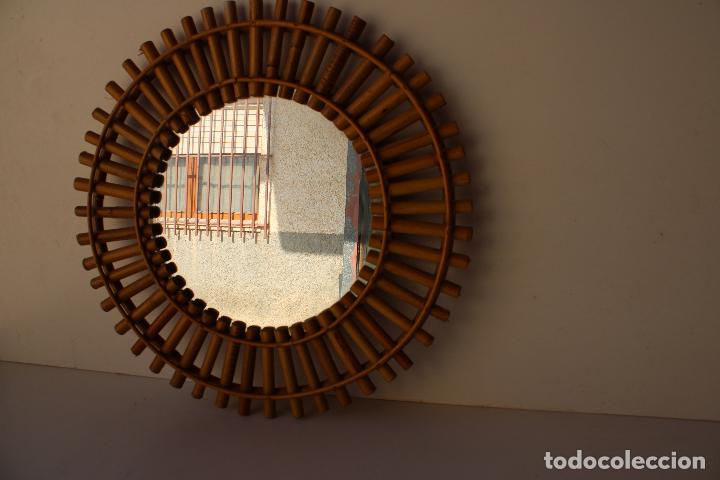 Antig&uuml;edades: espejo de sol de mimbre - Foto 4