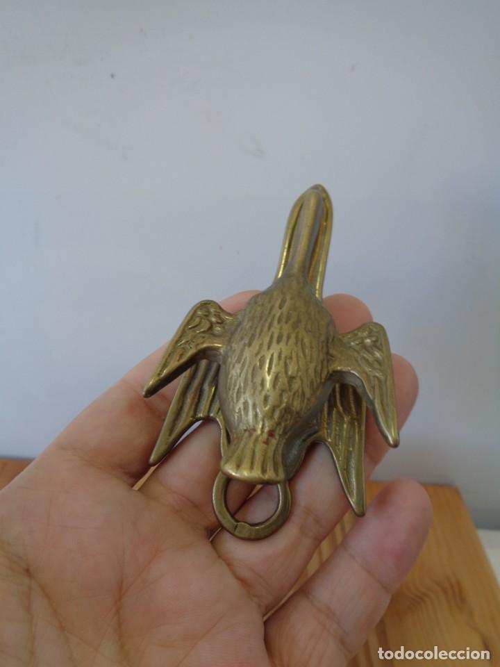 Antig&uuml;edades: &iexcl;&iexcl; PATO VOLANDO. - BRONCE. Pinza de DOCUMENTOS. !! - Foto 1