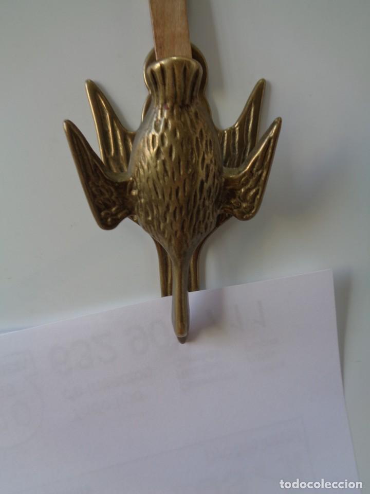 Antig&uuml;edades: &iexcl;&iexcl; PATO VOLANDO. - BRONCE. Pinza de DOCUMENTOS. !! - Foto 4