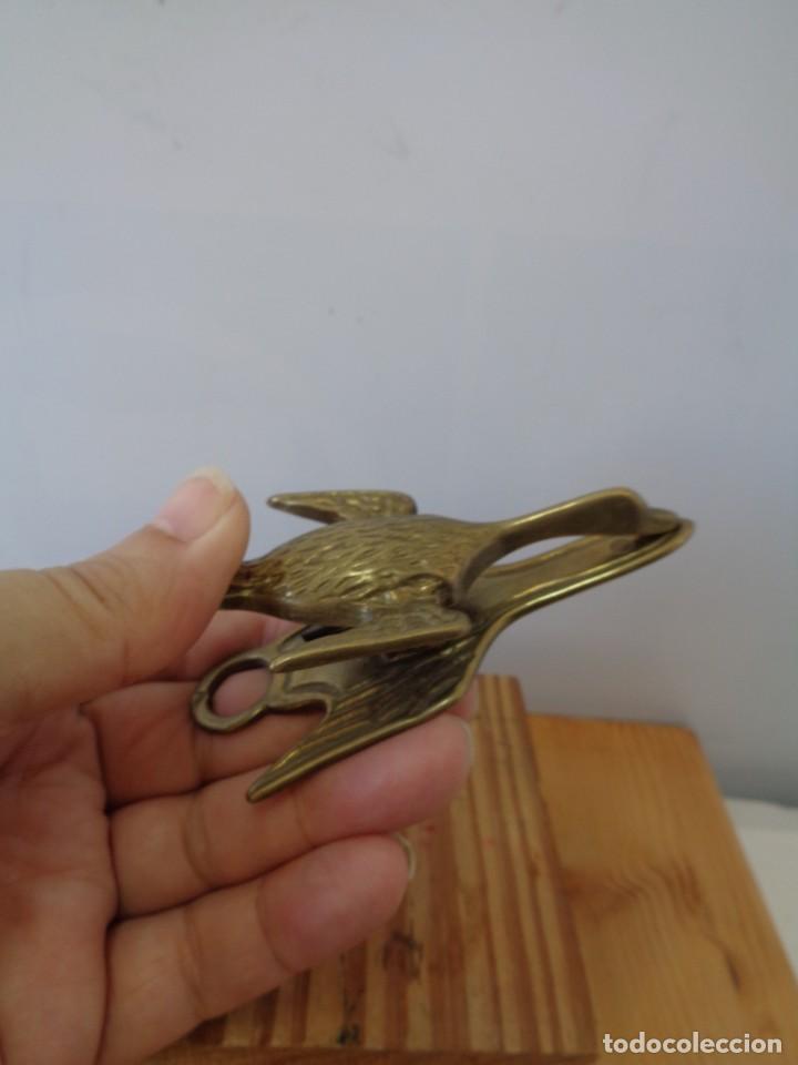 Antig&uuml;edades: &iexcl;&iexcl; PATO VOLANDO. - BRONCE. Pinza de DOCUMENTOS. !! - Foto 15