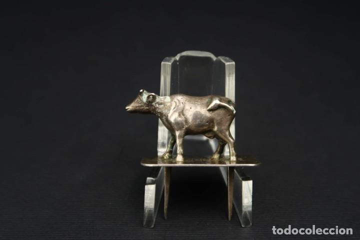 Antig&uuml;edades: Antigua Figura Vaca de Plata - Foto 1