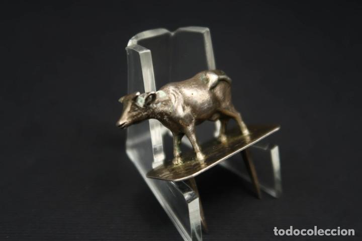 Antig&uuml;edades: Antigua Figura Vaca de Plata - Foto 2