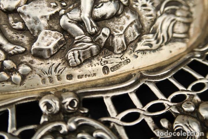 Antig&uuml;edades: Antigua Bandeja de Plata - Foto 14