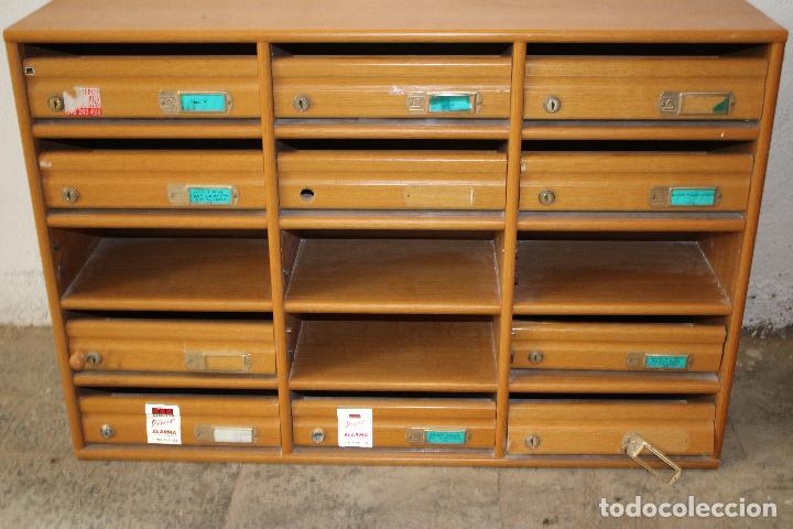 Antig&uuml;edades: buz&oacute;n antiguo edificio - Foto 2