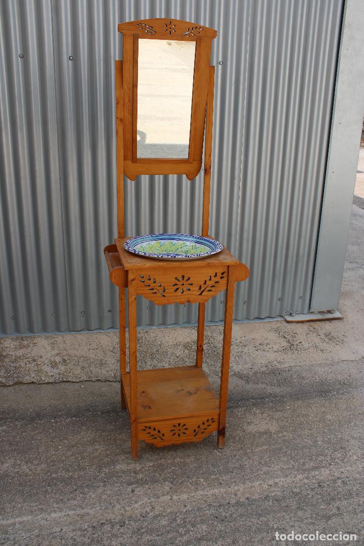 Antig&uuml;edades: lavabo de madera con espejo y palangana - Foto 1